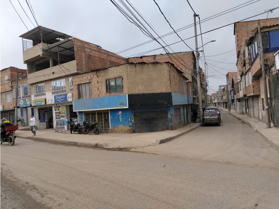 VENTA CASA LOTE EN BOSA SAN BERNARDINO
