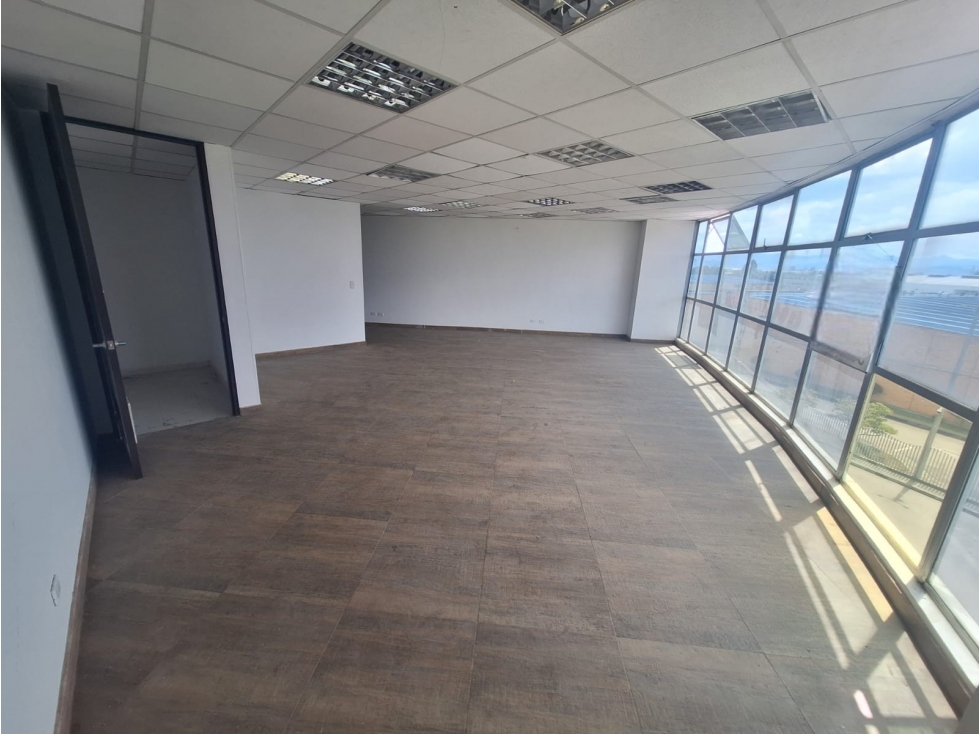 OFICINA EN ARRIENDO, VÍA CALLE 80, SIBERIA - COTA - 2