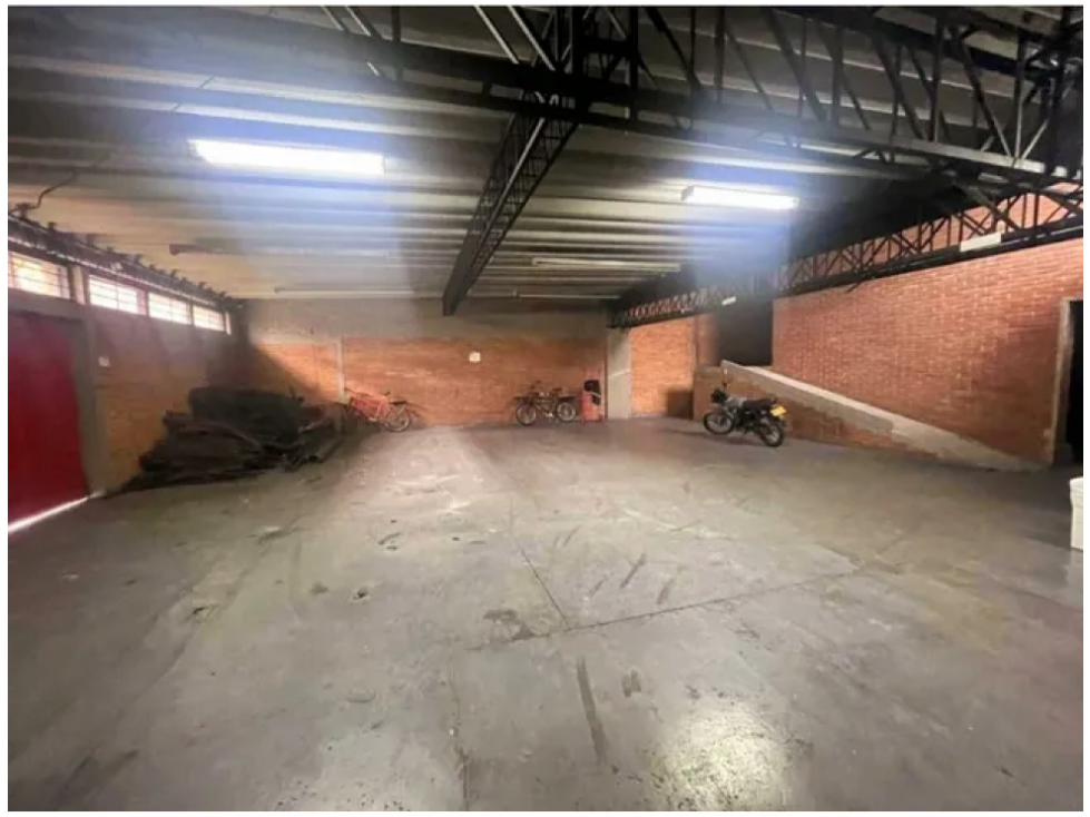 LOCAL COMERCIAL EN ARRIENDO, LOS HEROES
