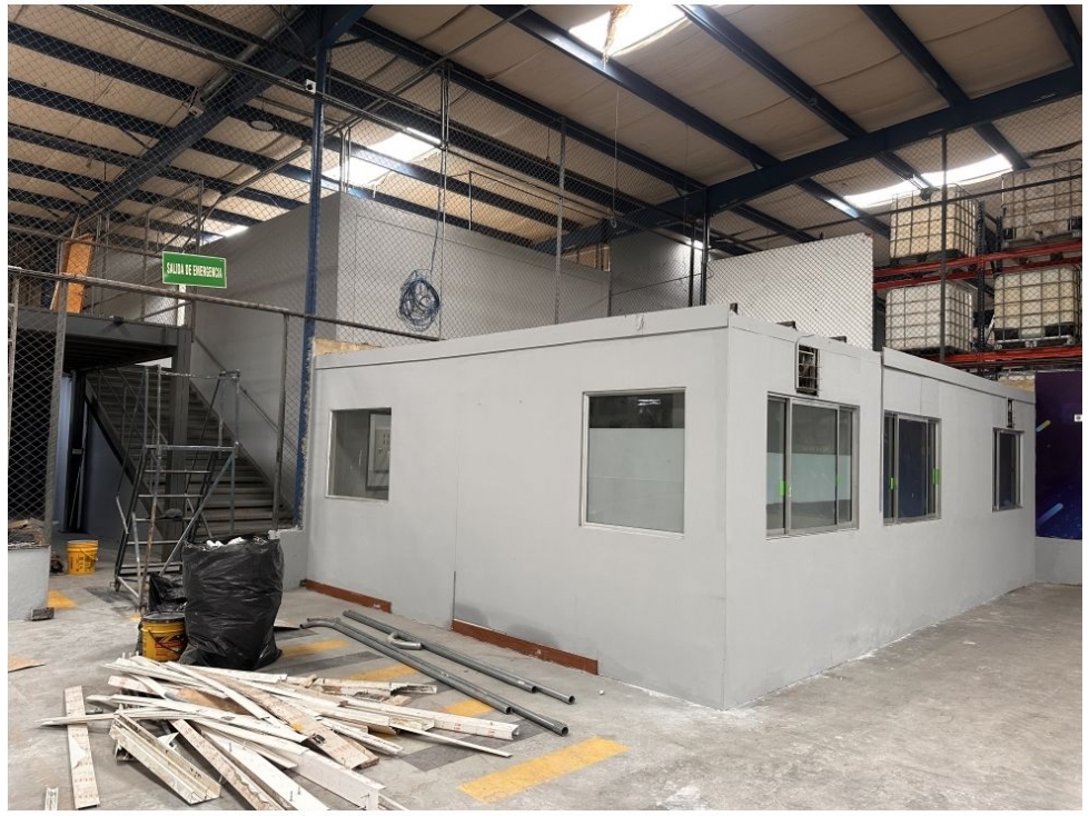 BODEGA DE 2.500 M² EN ENGATIVÁ — foto 6