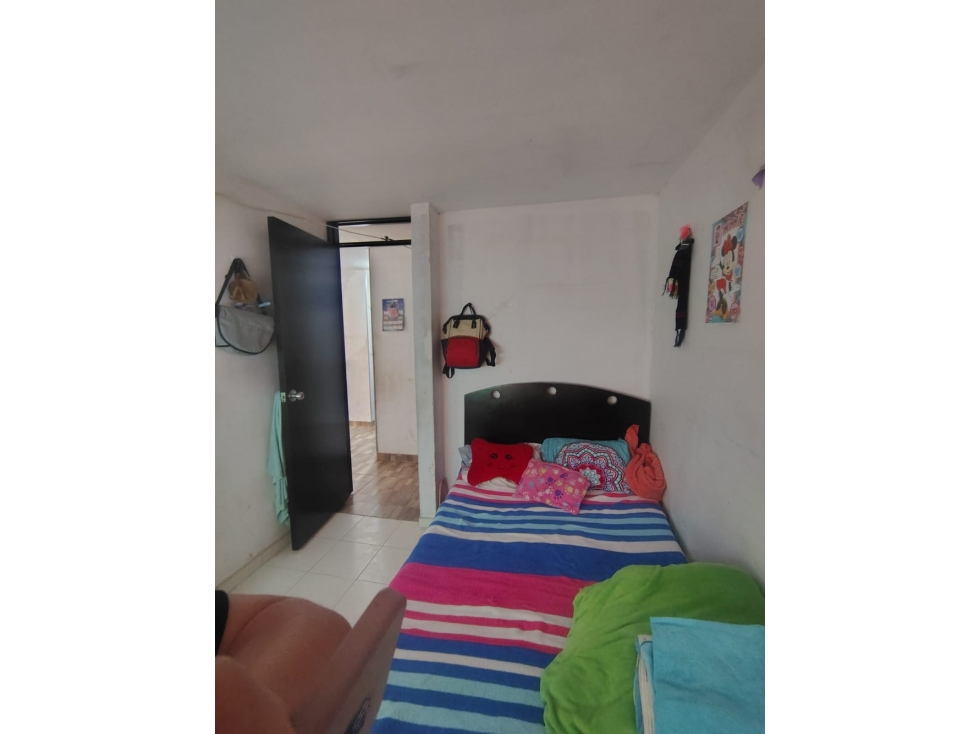 APARTAMENTO EN VENTA CONJUNTO CIRUELOS, TERREROS — foto 6