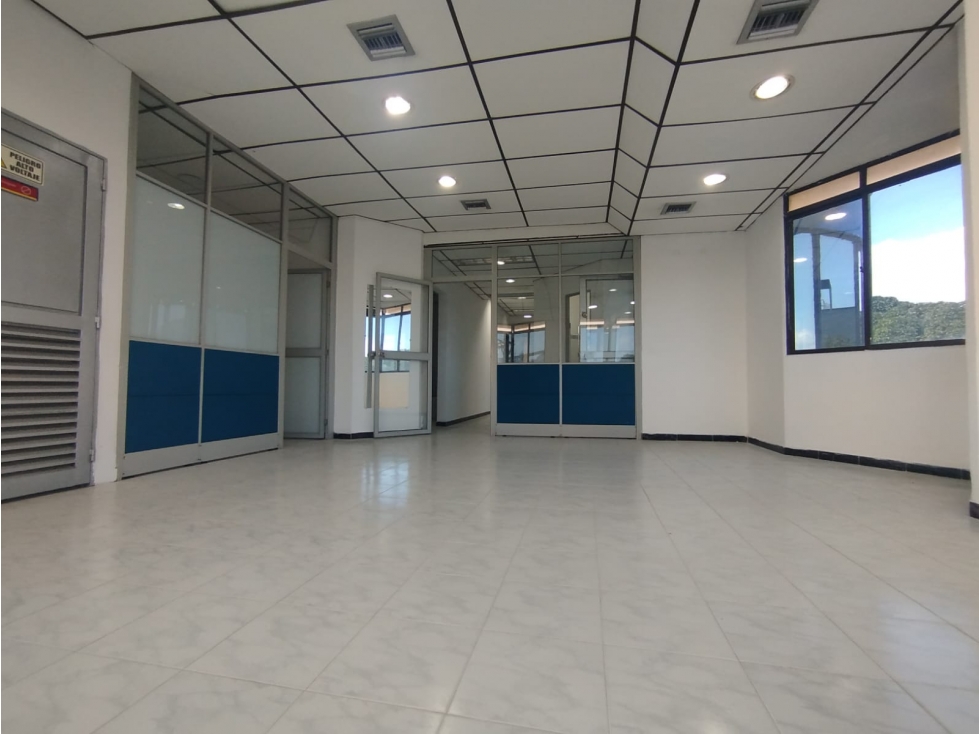 OFICINA EN ARRIENDO | VILLAVICENCIO | PISO 3 - 3