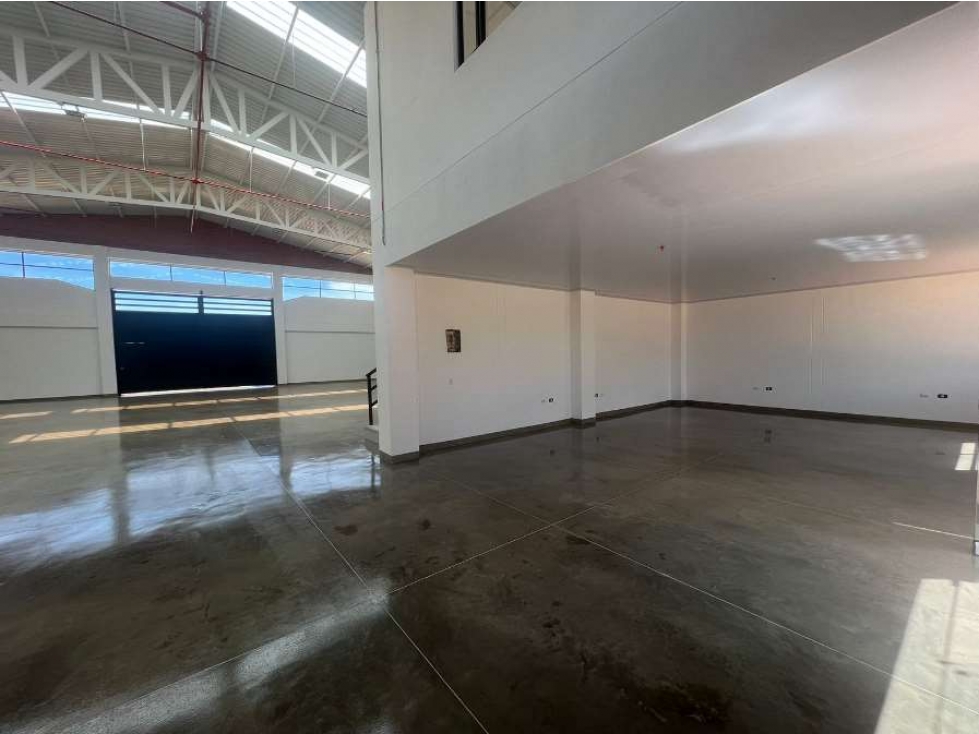BODEGA INDUSTRIAL EN ARRIENDO, TUNJA - 3