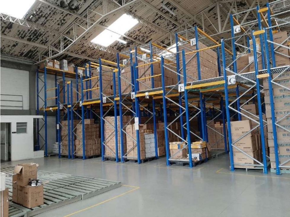 BODEGA EN ARRIENDO, SECTOR GILMAR