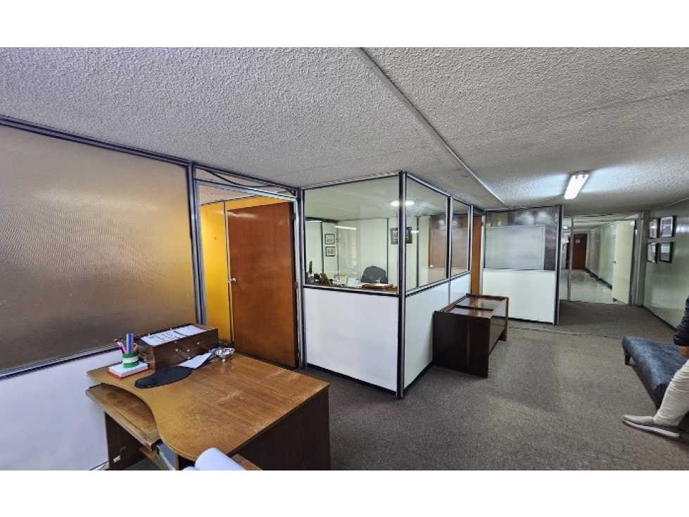 ARRIENDO LOCAL CON BODEGA 438 M2 CALLE 13 BOGOTÁ - 6