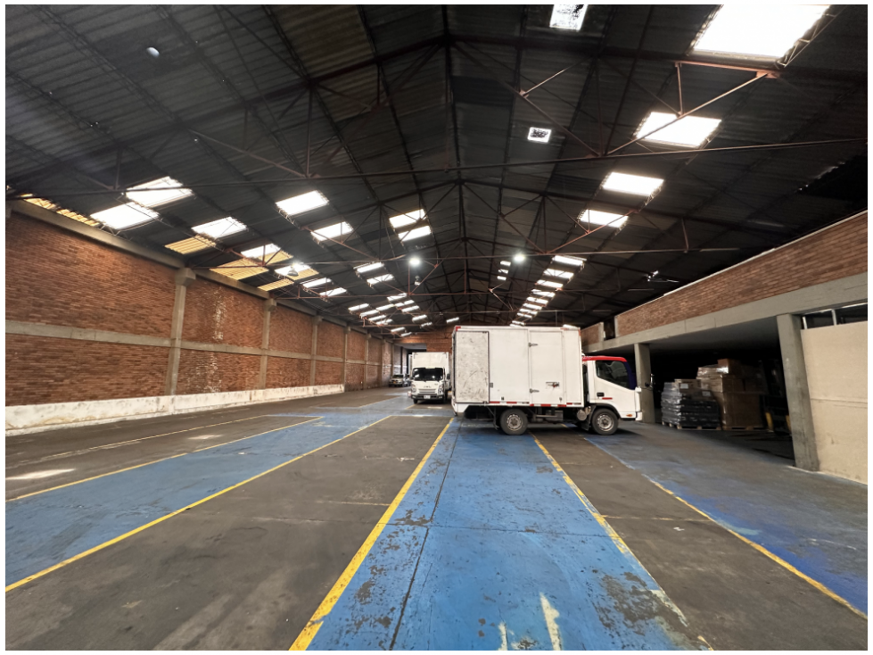 BODEGA DE 1.500 M² EN VENTA, SECTOR INDUSTRIAL DE PUENTE ARANDA — foto 2