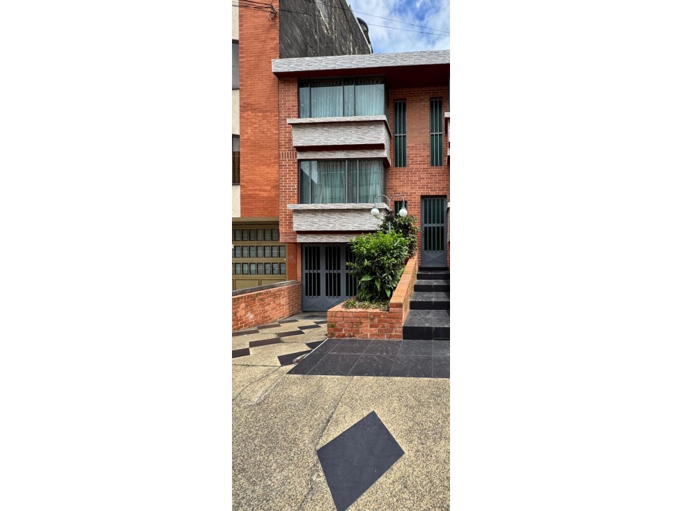Venta Casa Bifamiliar tres Plantas Algarra Zipaquira