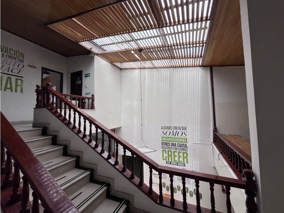 CASA COMERCIAL EN VENTA EL ESTORIL PASADENA