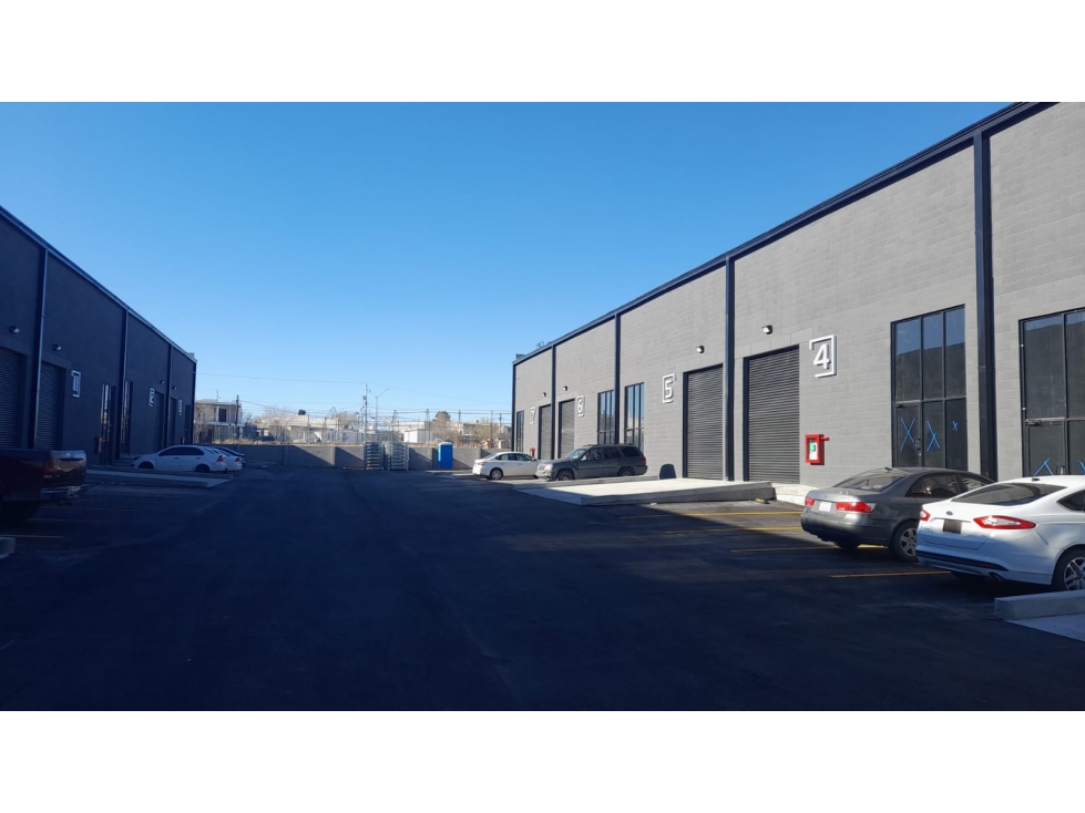 BODEGA EN RENTA DE 700 M2 EN SANTIAGO TRONCOSO CON ANDEN COMPARTIDO — foto 2