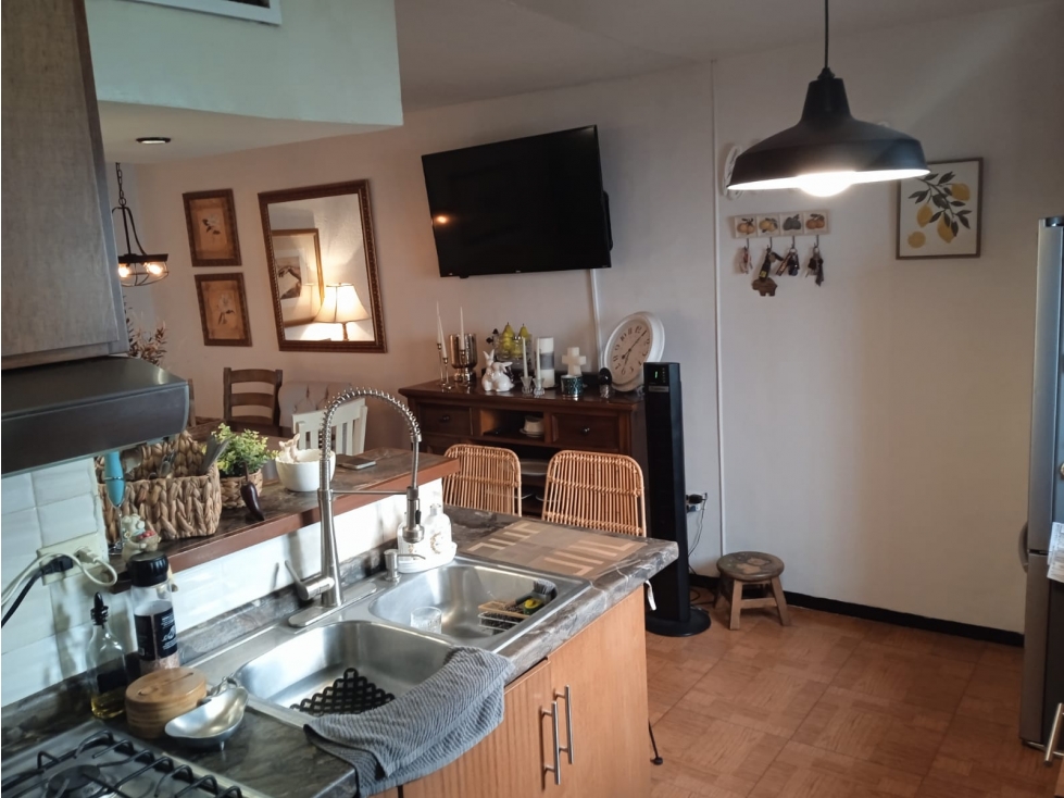 CASA EN VENTA EN CALZADA DEL RIO Y CUATRO SIGLOS CON EQUIPAMIENTO — foto 5