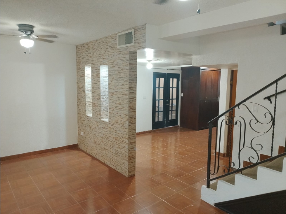 CASA EN RENTA EN COMPLEJO ROMA EQUIPADA Y COCHERA CON MALLA SOMBRA — foto 2