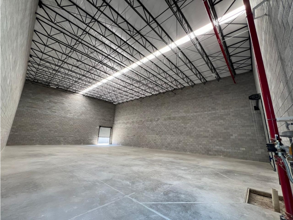BODEGA EN RENTA 360 M2 EN PARQUE INDUSTRIAL RIO BRAVO ANDEN COMPARTIDO — foto 3
