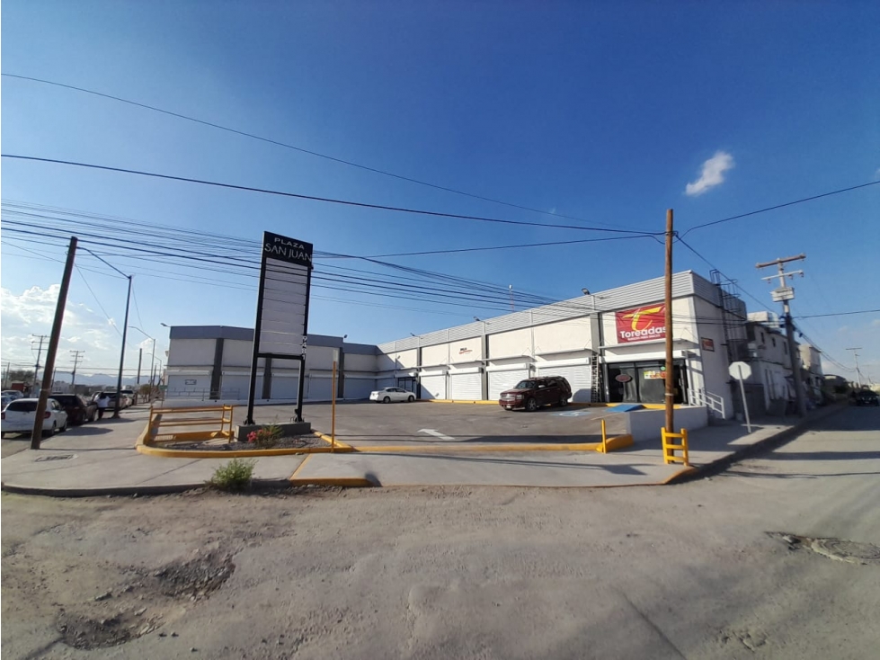 LOCAL EN RENTA DE 150 M2 ZONA LAS TORRES Y UTCJ EN OBRA GRIS - 1