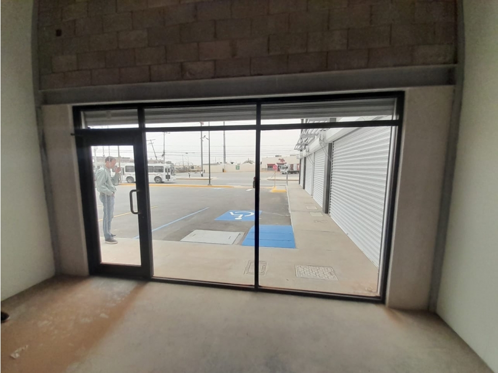 LOCAL EN RENTA DE 50 M2 ZONA LAS TORRES Y UTCJ EN OBRA GRIS — foto 2