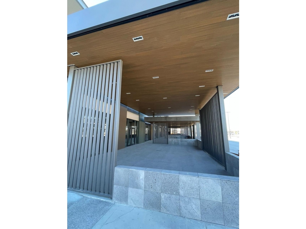 LOCAL EN RENTA DE 144 M2 ZONA LAS TORRES PARA RESTAURANTE CON TERRAZA — foto 6