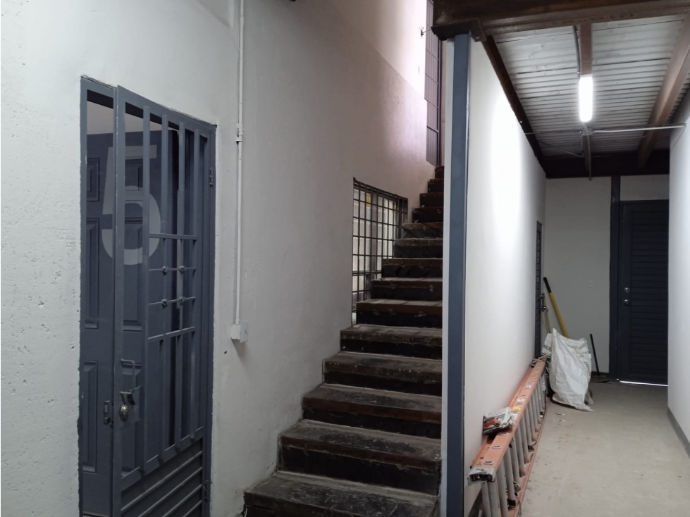 BODEGA EN RENTA DE 14.80 M2 ZONA AV. TOMAS FERNANDEZ, ACCESO DIRECTO — foto 6