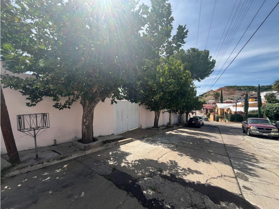 CASA EN VENTA EN PARRAL CHIHUAHUA DE UNA PLANTA EN ESQUINA — foto 3