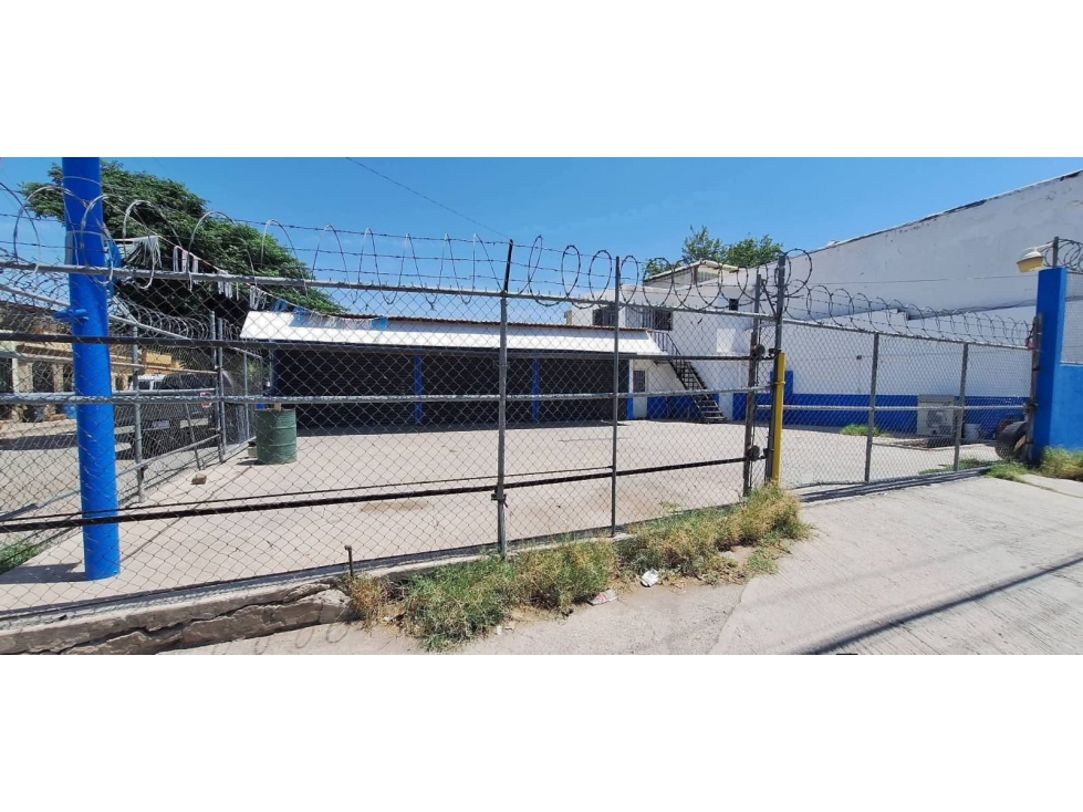TALLER EN VENTA DE 237 M2 EN AV VICENTE GUERRERO CON OFICINA — foto 2