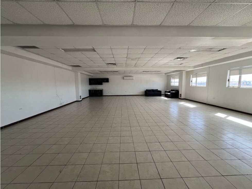 OFICINA EN RENTA DE 300 M2 ZONA OSCAR FLORES CON ESTACIONAMIENTO - 5