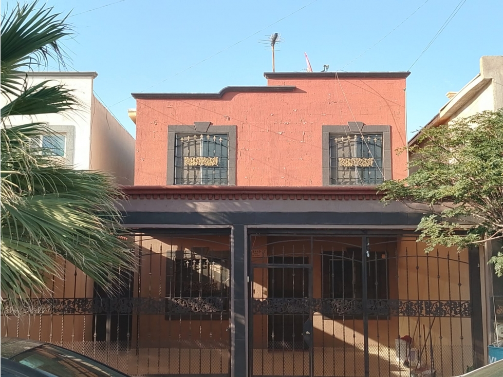 CASA EN RENTA EN COMPLEJO ROMA EQUIPADA Y COCHERA CON MALLA SOMBRA