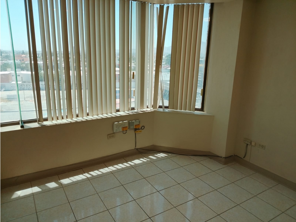 OFICINA EN RENTA DE 50 M2 EN AV DE LA RAZA EQUIPADA Y ESTACIONAMIENTO — foto 5