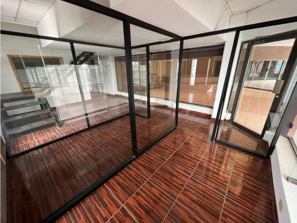 OFICINA EN RENTA DE 65 M2 AV DE LA RAZA EN SEGUNDO PISO CON MEZANINE - 4