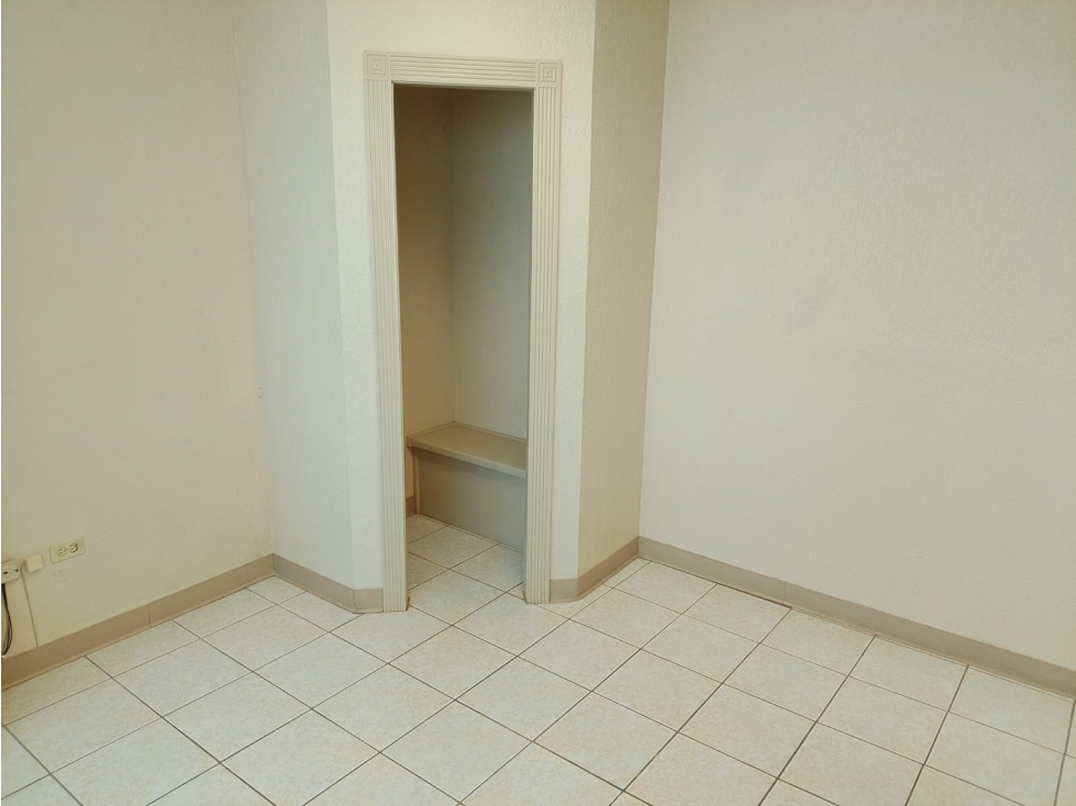 OFICINA EN RENTA DE 50 M2 EN AV DE LA RAZA EQUIPADA Y ESTACIONAMIENTO — foto 6