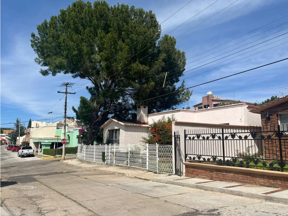 CASA EN VENTA EN PARRAL CHIHUAHUA DE UNA PLANTA EN ESQUINA — foto 5