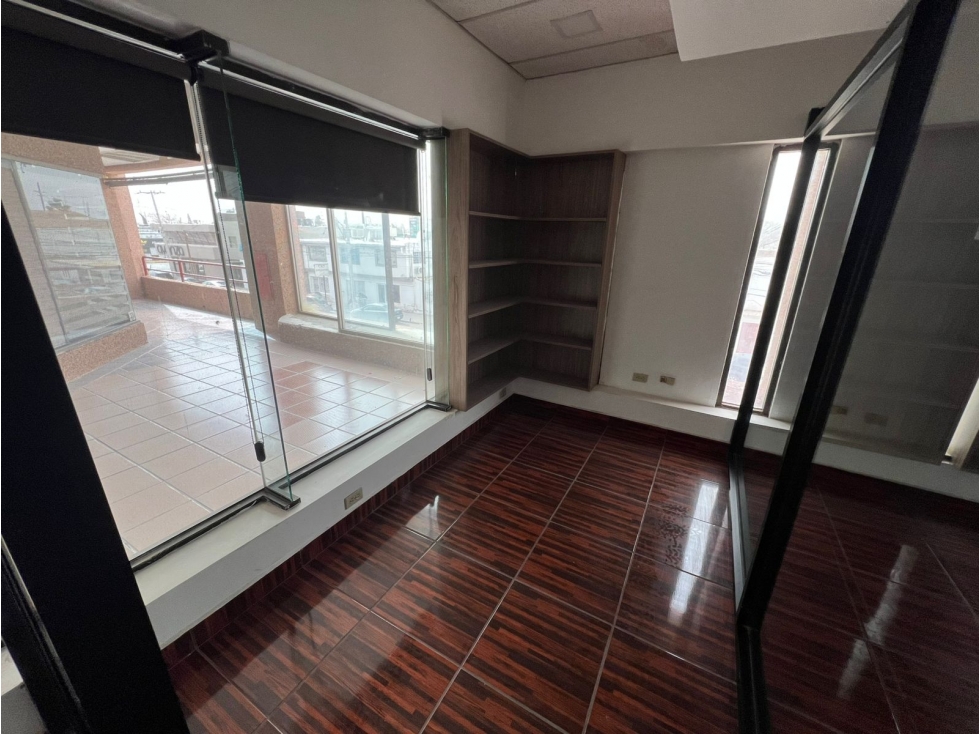 OFICINA EN RENTA DE 65 M2 AV DE LA RAZA EN SEGUNDO PISO CON MEZANINE - 5