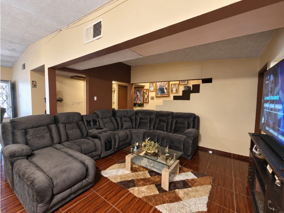 CASA EN VENTA EN OASIS REVOLUCION CON 3 RECAMARAS Y EQUIPADA — foto 5