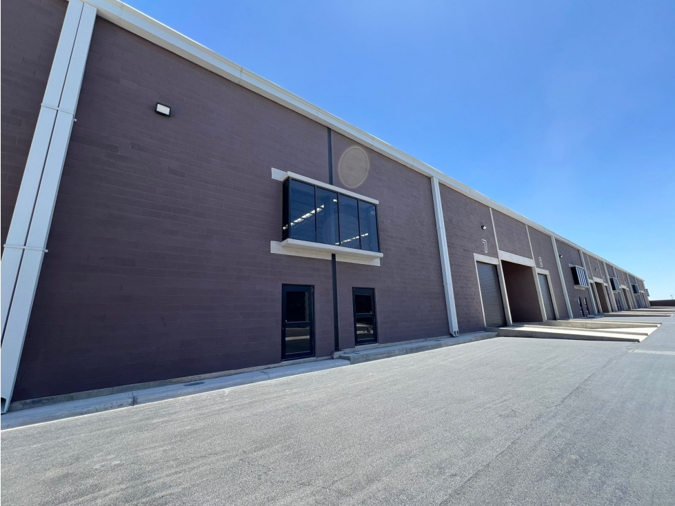 BODEGA EN RENTA DE 506 M2 EN ZONA KM 20 CON ANDEN PROPIO