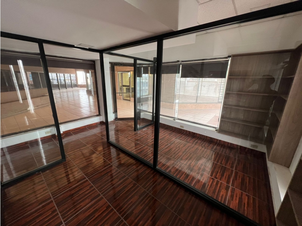 OFICINA EN RENTA DE 65 M2 AV DE LA RAZA EN SEGUNDO PISO CON MEZANINE - 6