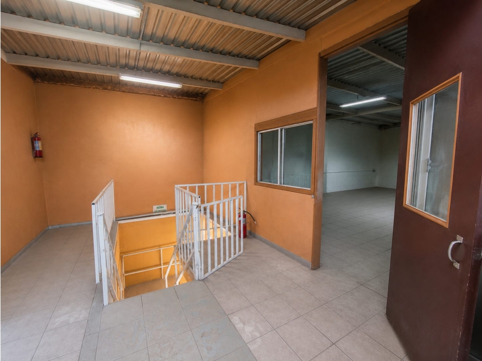 PROPIEDAD COMERCIAL EN VENTA EN COL. EX HIPÓDROMO - 6