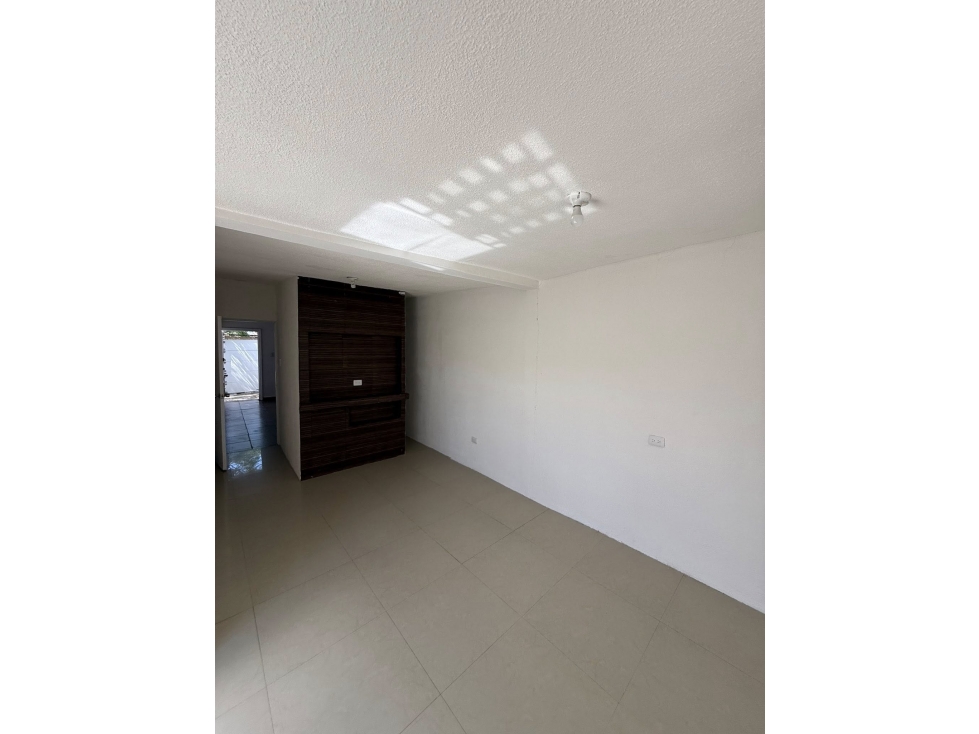 CASA EN VENTA EN LAS TORRES DE UN PISO Y RECIEN REMODELADA — foto 5