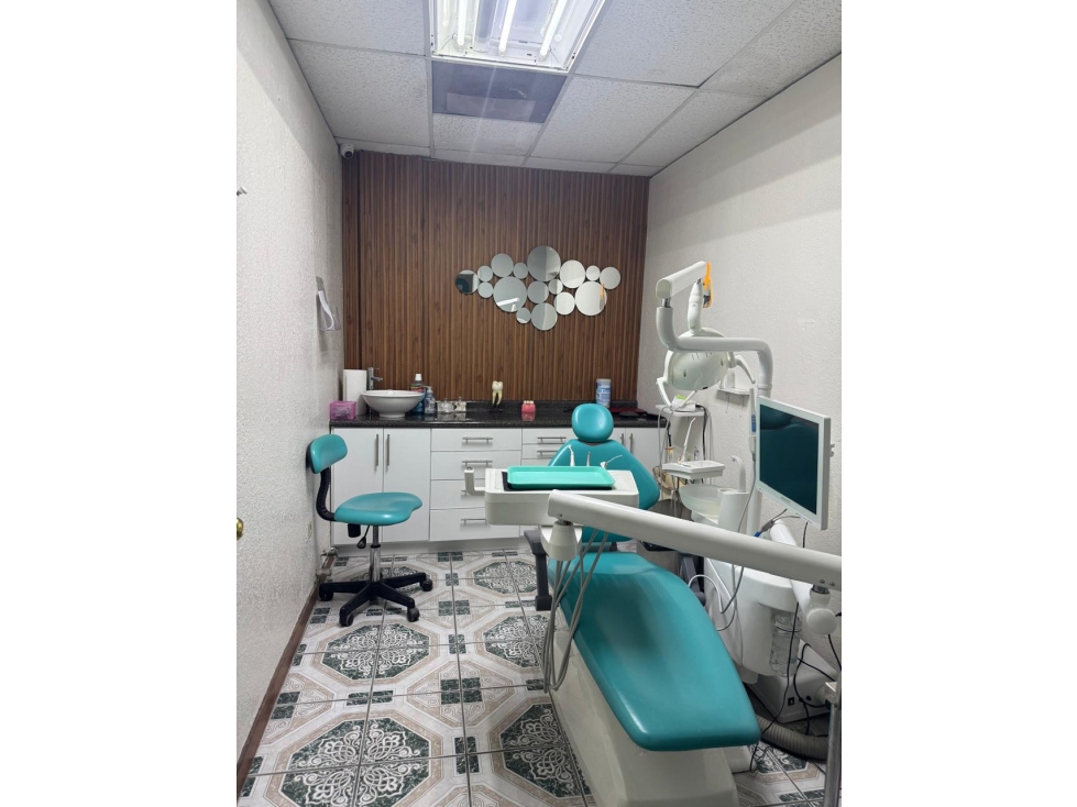 CUBICULO EN RENTA EN AV LAS AMERICAS CON SERVICIOS Y EQUIPO INCLUIDOS - 1