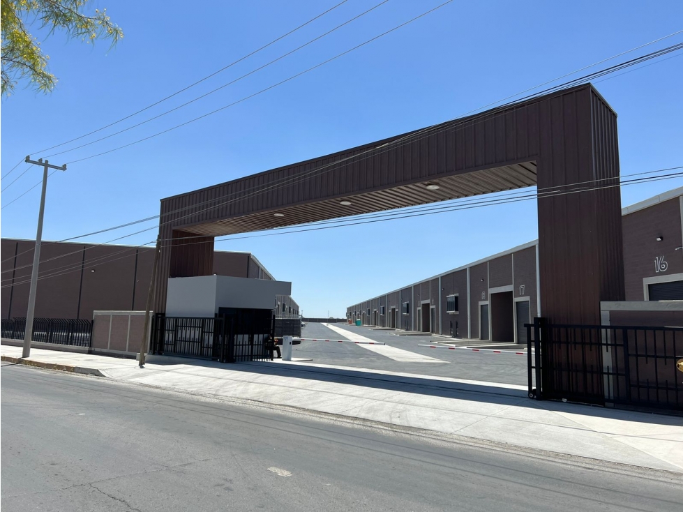 BODEGA EN RENTA DE 750 M2 EN ZONA KM 20 CON ANDEN PROPIO — foto 2