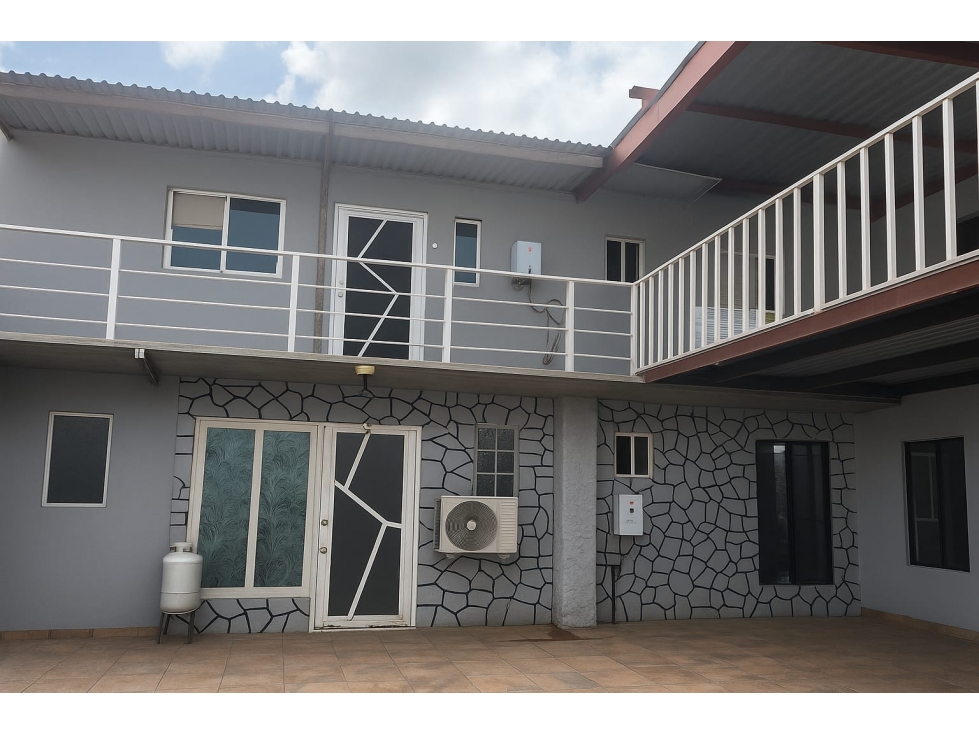 Edificio en Venta, con 10 departamentos - 6