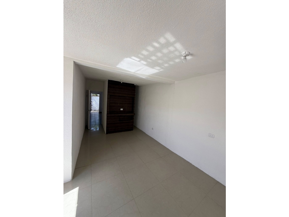CASA EN VENTA EN LAS TORRES DE UN PISO Y RECIEN REMODELADA — foto 6