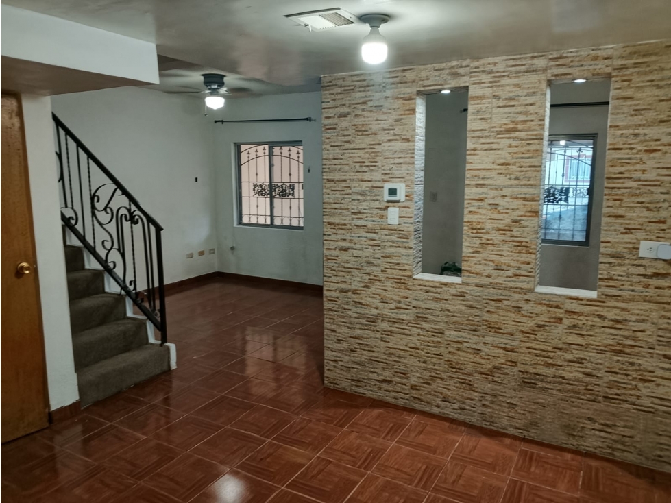 CASA EN RENTA EN COMPLEJO ROMA EQUIPADA Y COCHERA CON MALLA SOMBRA — foto 3