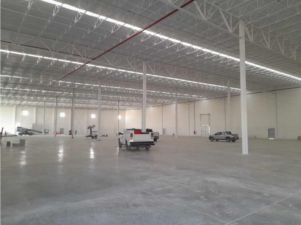 BODEGA EN RENTA DE 4500 M2 EN PARQUE INDUSTRIAL RIO BRAVO CON ANDEN — foto 5