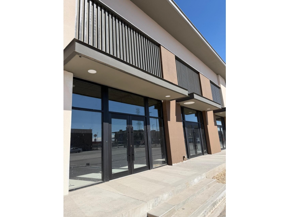 LOCAL EN RENTA DE 150 M2 EN LAS TORRES PARA SMALL SHOP — foto 4
