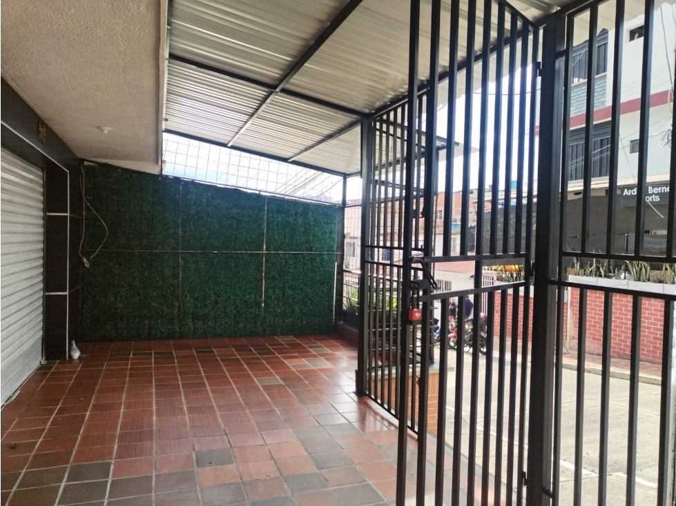 ARRIENDO LOCAL EN ROSALES - FLORIDABLANCA - 2