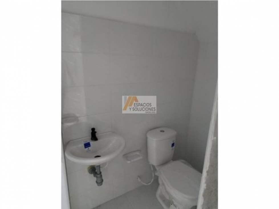 ARRIENDO LOCAL EN FLORIDABLANCA - BARRIO PALMERAS - 3