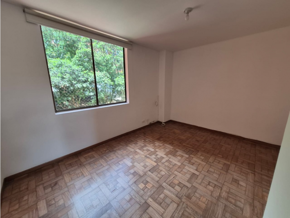 Apartamento en venta en el poblado Castropol