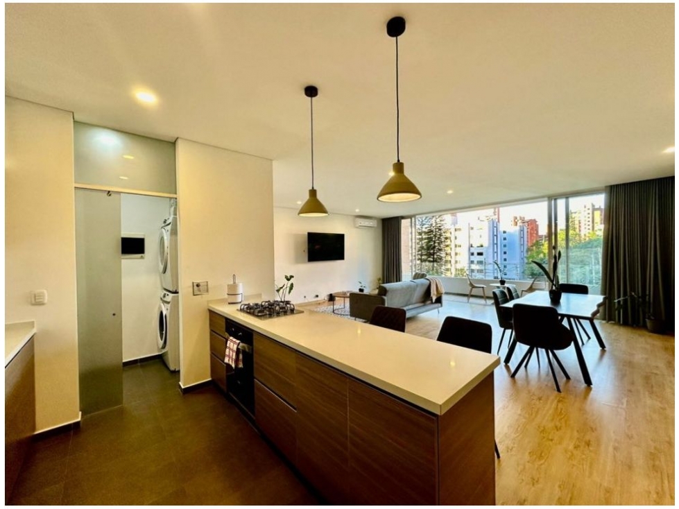 APARTAMENTO EN VENTA - EL POBLADO LOMA DE LOS PARRA