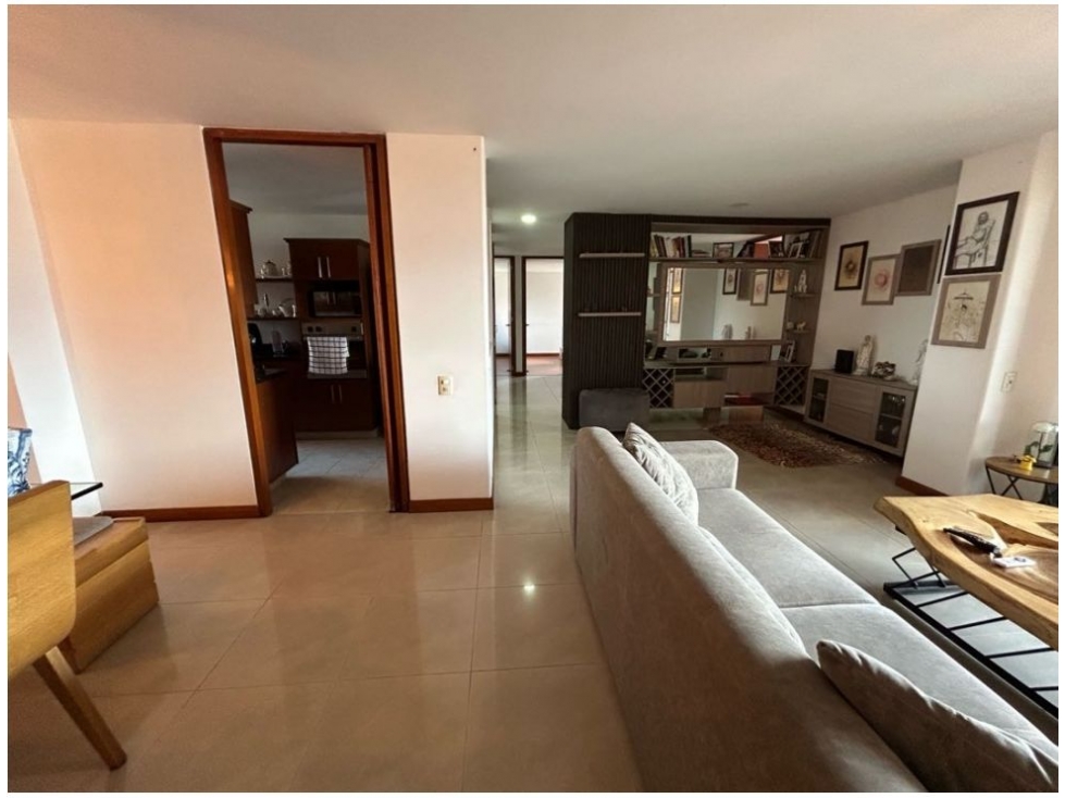 APARTAMENTO EN VENTA - EL POBLADO LA FRONTERA — foto 2