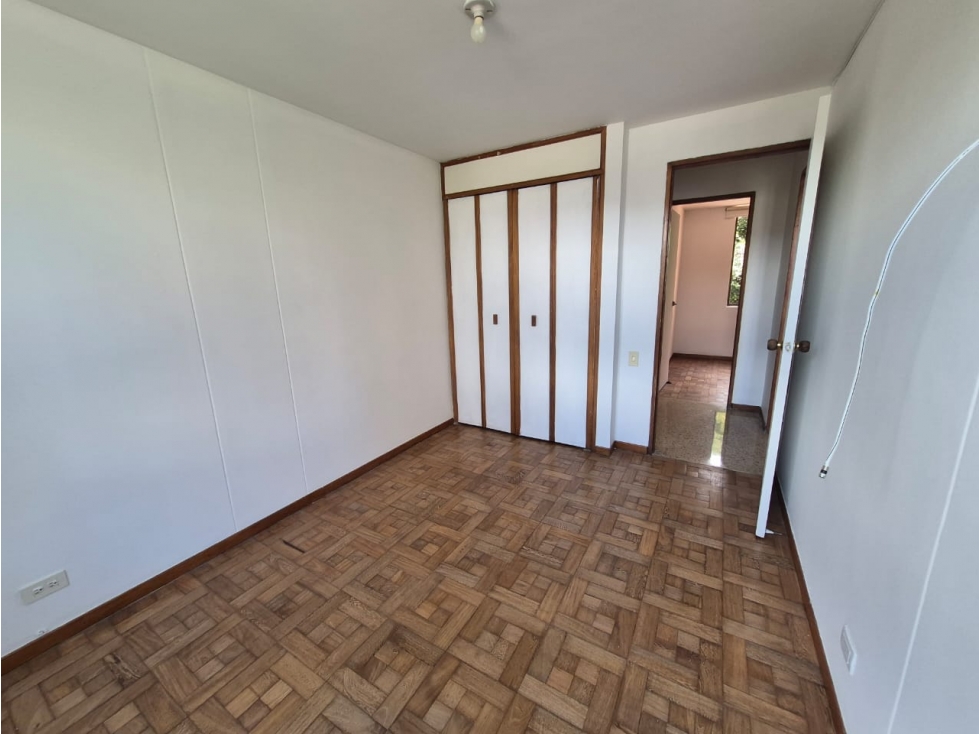 Apartamento en venta en el poblado Castropol — foto 2
