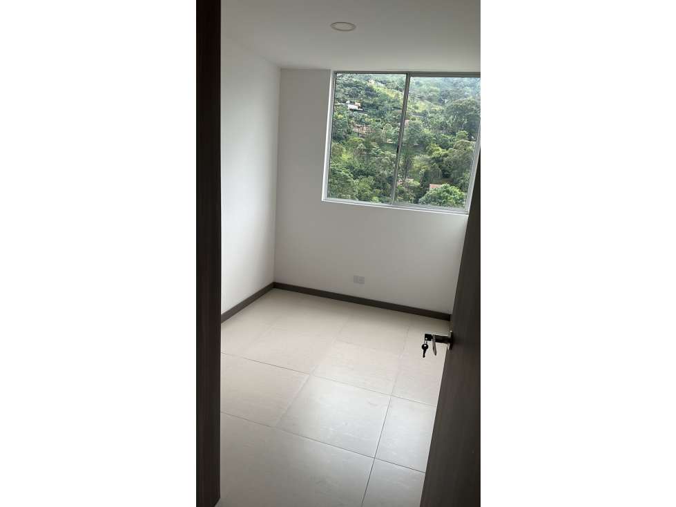 Apartamento en venta en Sabaneta sector Asdesillas — foto 3