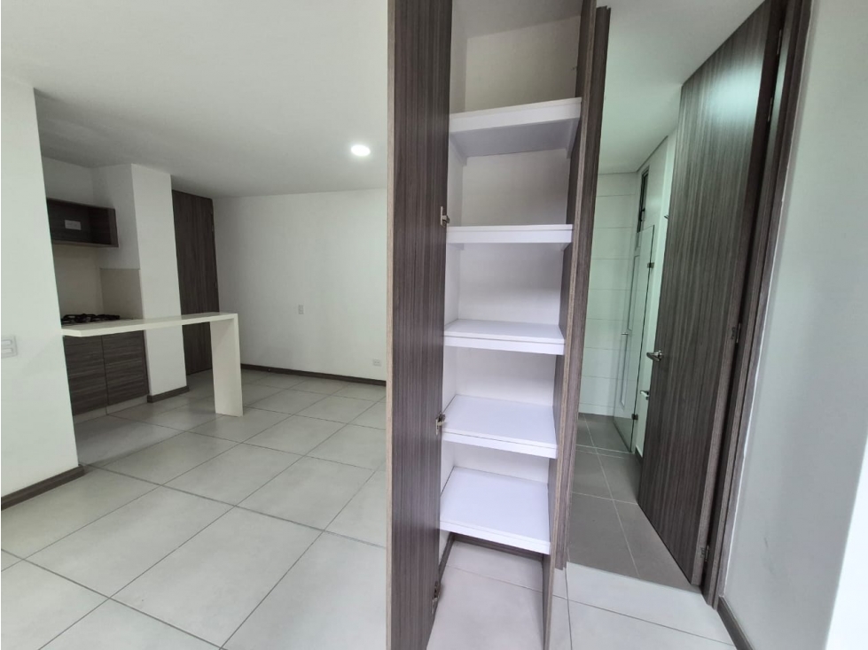 Apartamento en venta en Sabaneta sector Asdesillas — foto 4