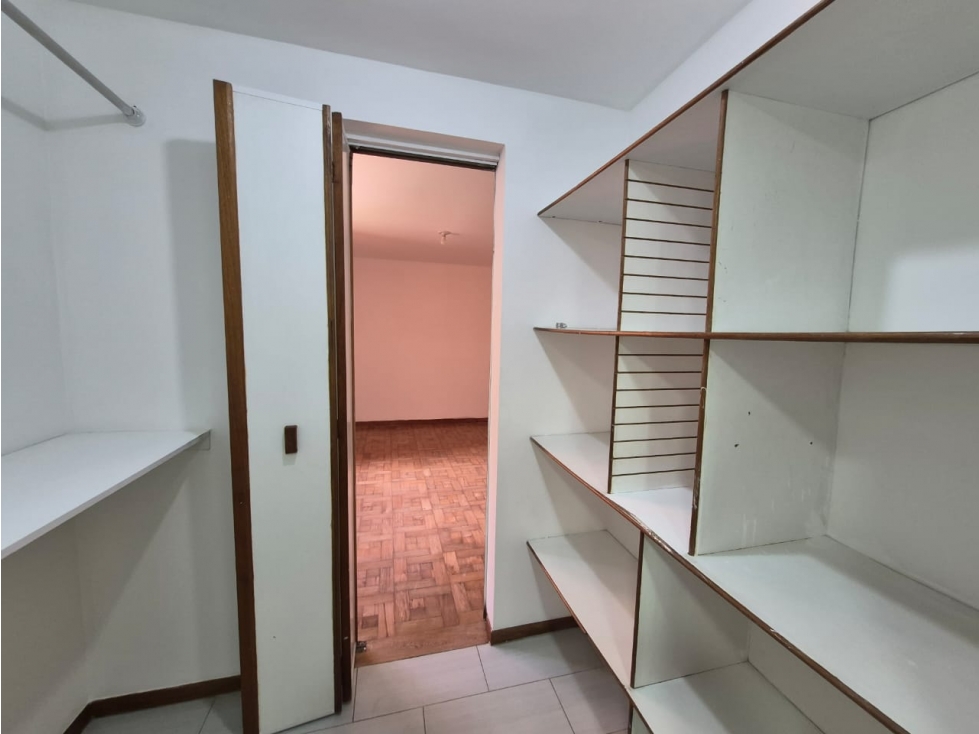 Apartamento en venta en el poblado Castropol — foto 3